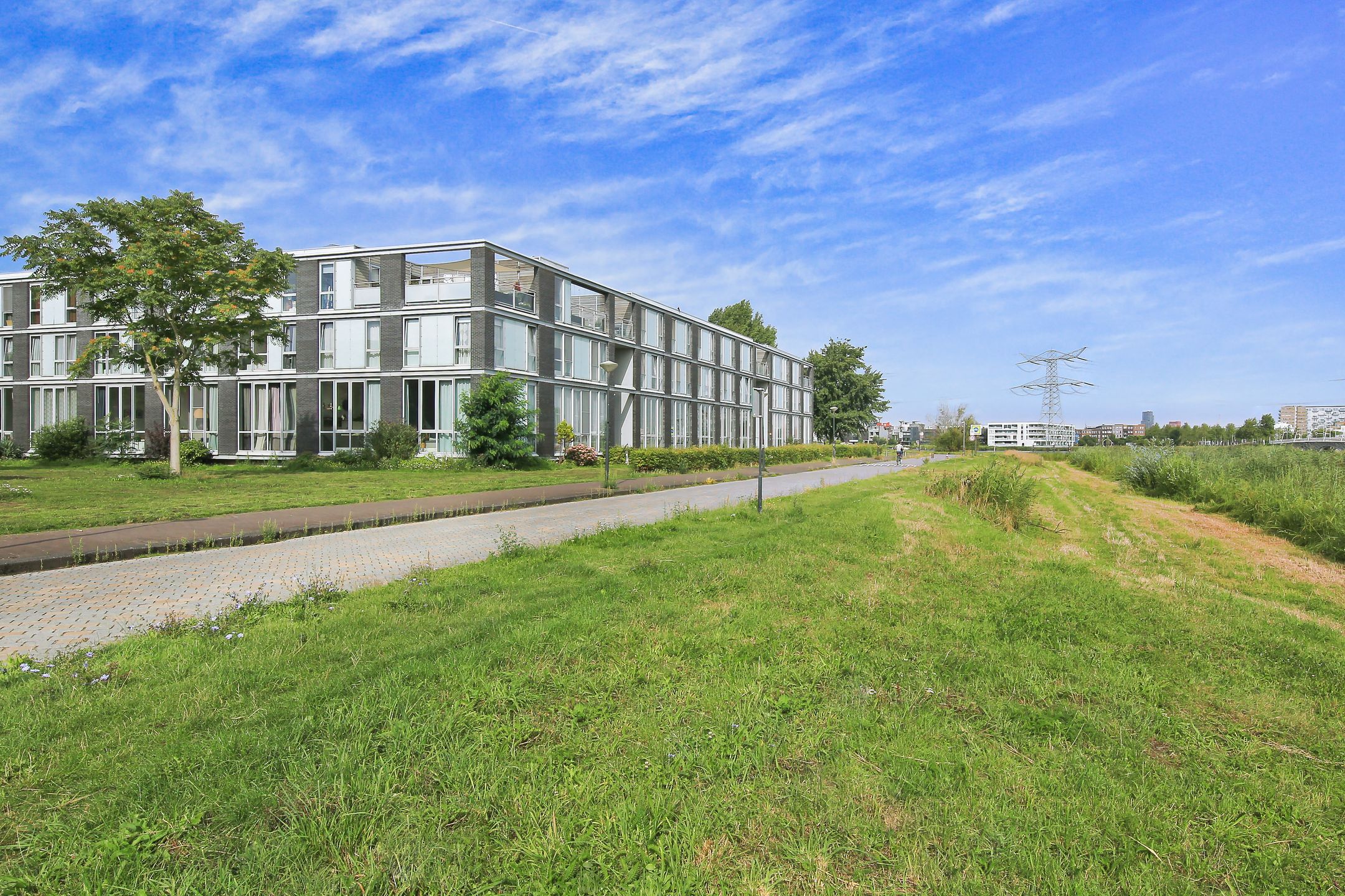 Foto 54 van Oeverzeggestraat 36