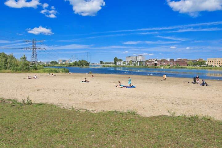 Photo 56 of Oeverzeggestraat 36