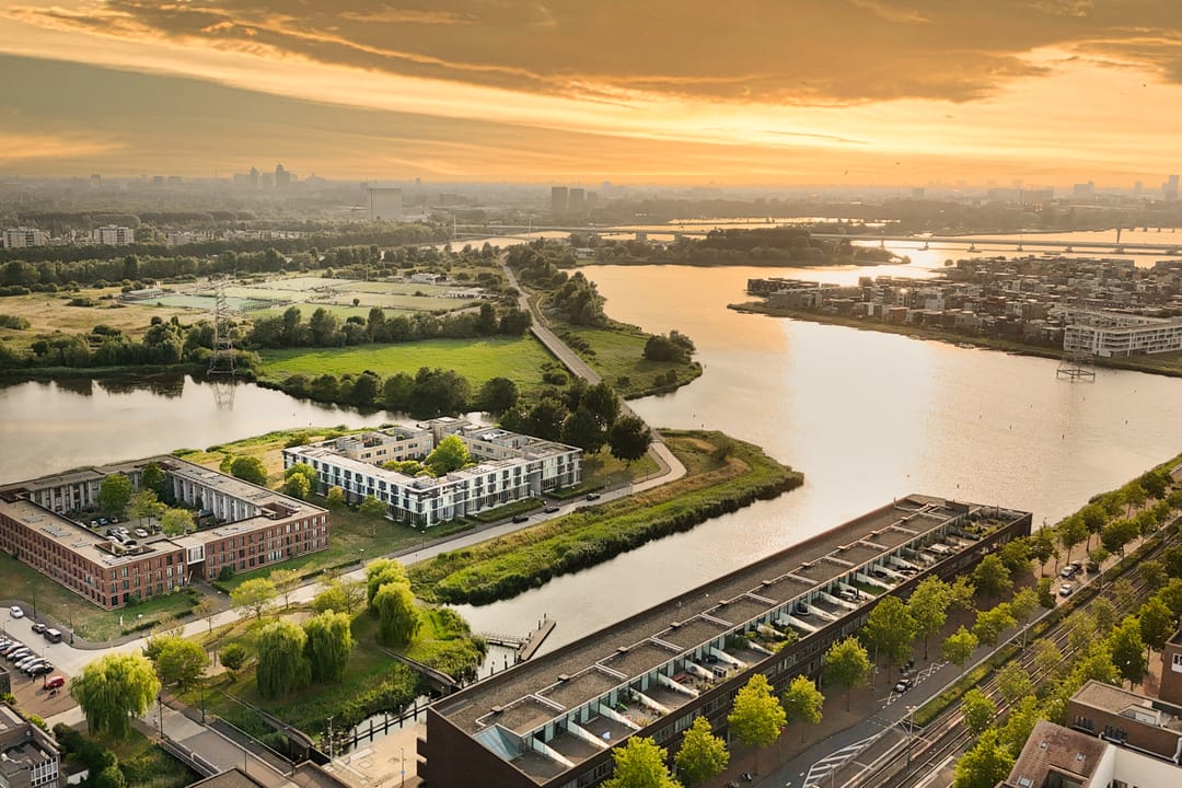 Foto 58 van Oeverzeggestraat 36