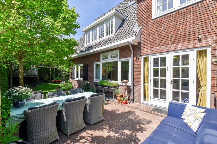 Photo 12 of Naarderstraat 44-A