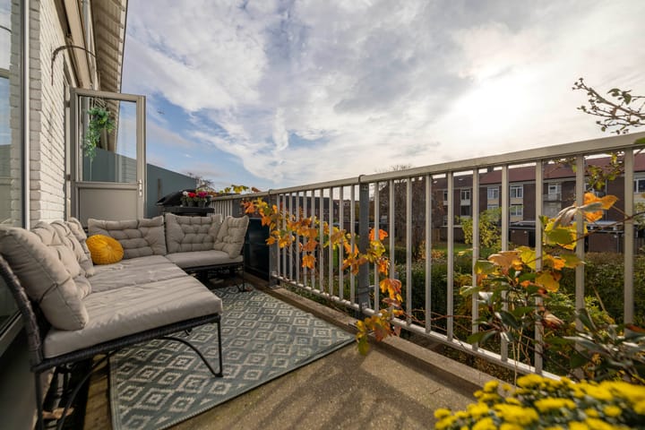 Photo 4 of Veerpolderstraat 84