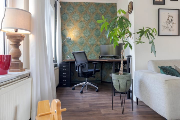 Photo 12 of Veerpolderstraat 84