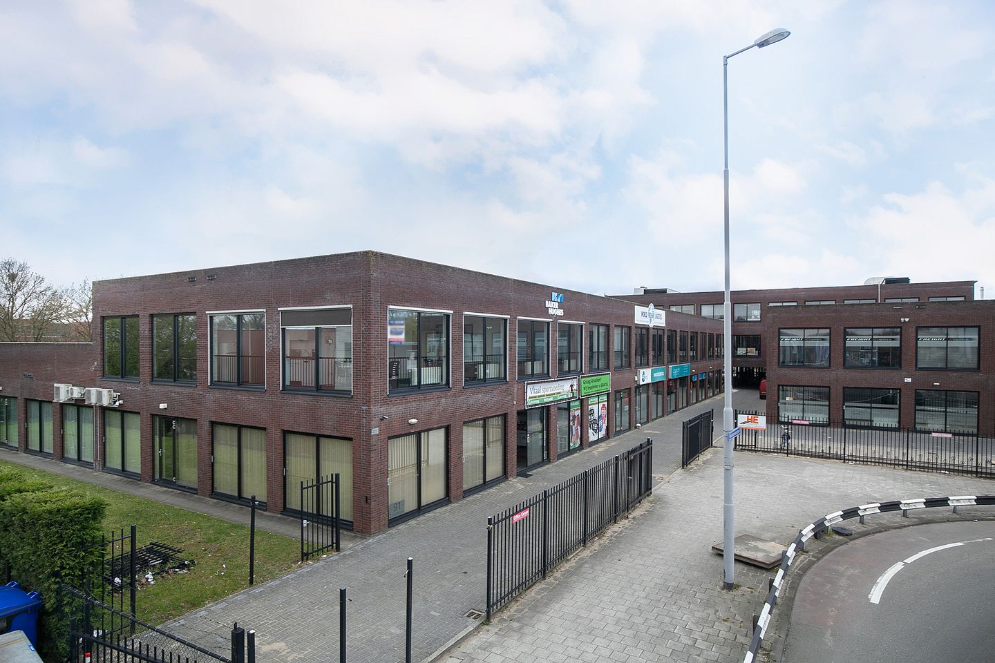 View photo 1 of Nieuwe Langeweg 151