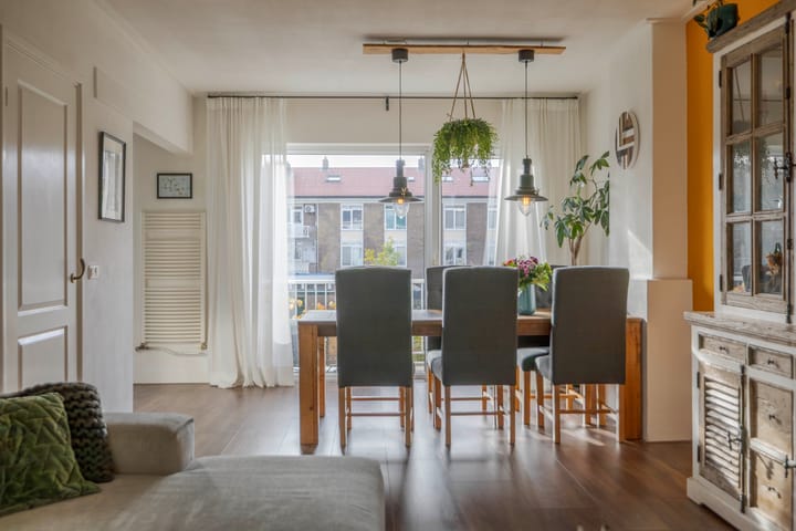 Photo 17 of Veerpolderstraat 84