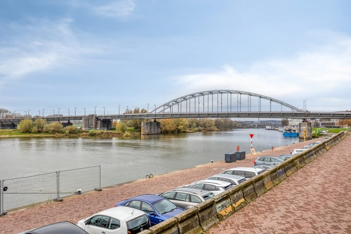 Photo 38 of Westervoortsedijk 16-36