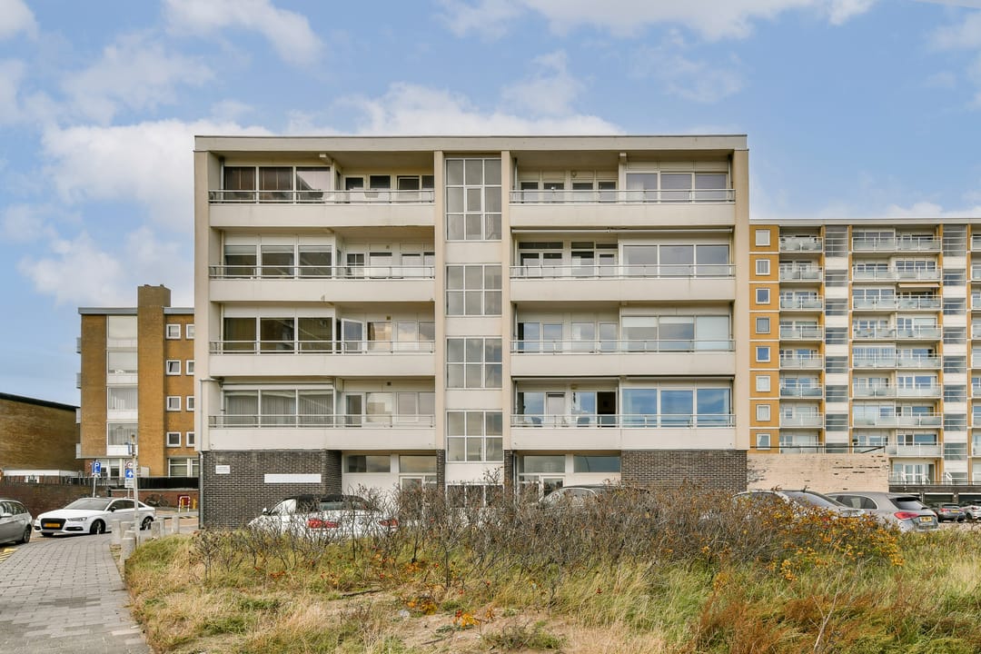 Photo 2 of Burgemeester van Alphenstraat 59-F6