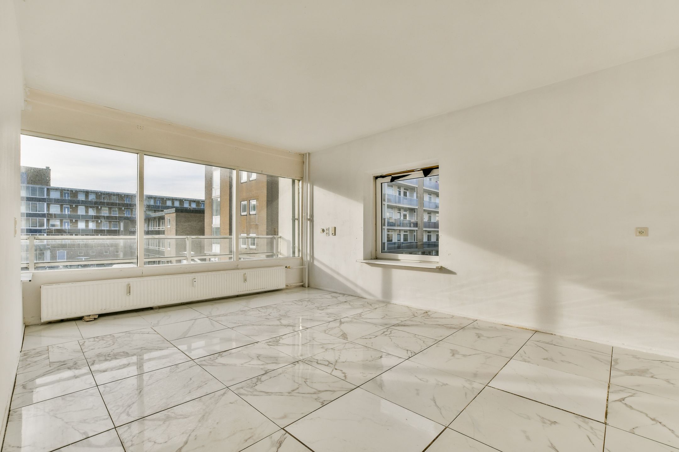 Photo 6 of Burgemeester van Alphenstraat 59-F6