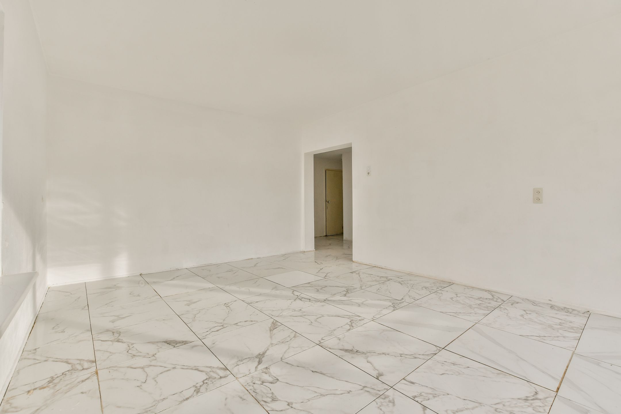 Photo 9 of Burgemeester van Alphenstraat 59-F6