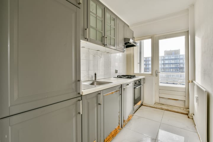 Photo 11 of Burgemeester van Alphenstraat 59-F6