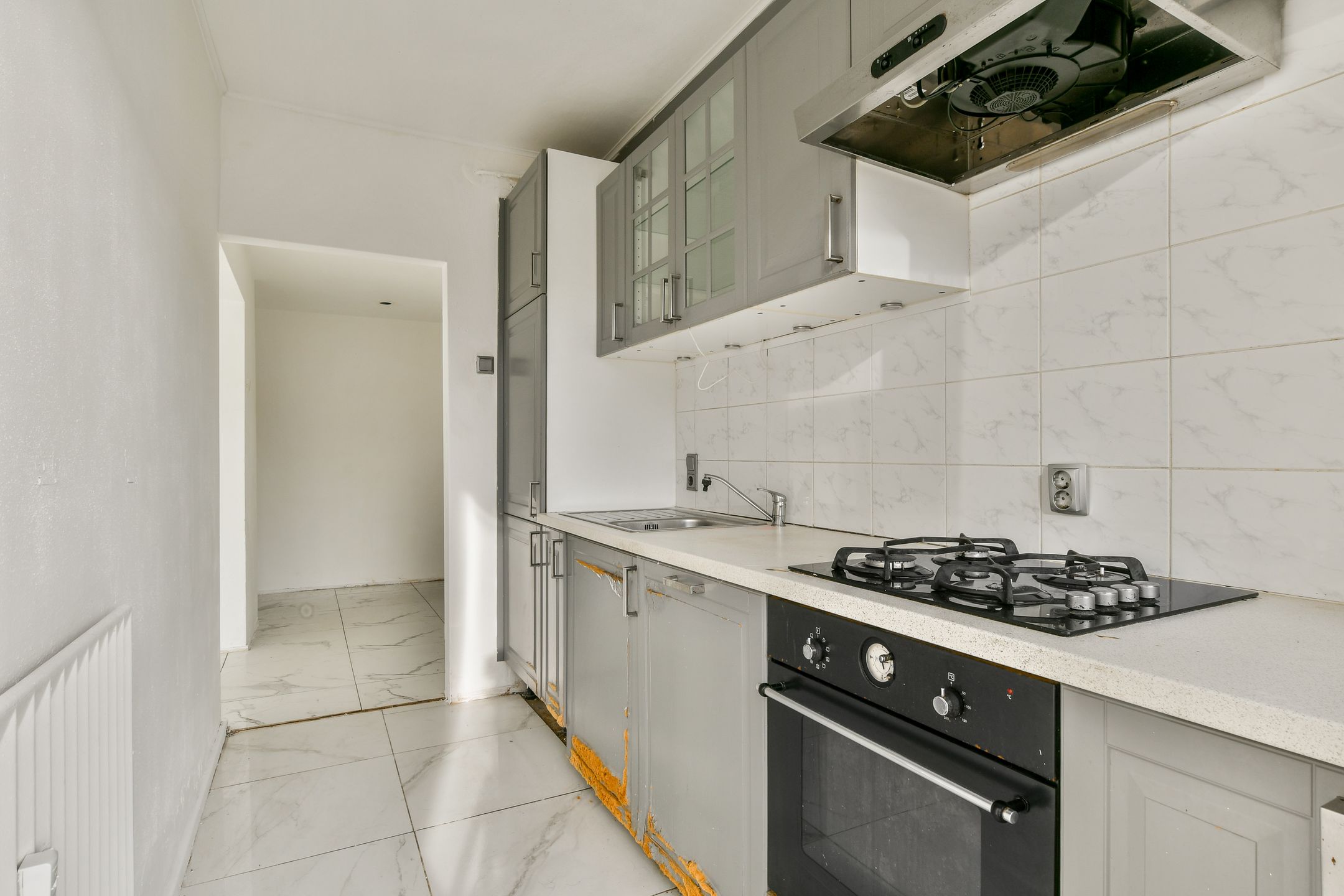 Photo 12 of Burgemeester van Alphenstraat 59-F6