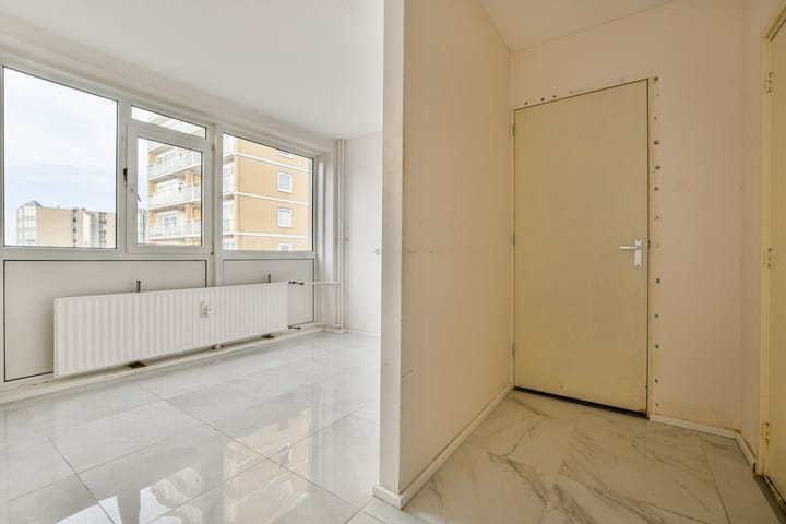 Photo 16 of Burgemeester van Alphenstraat 59-F6