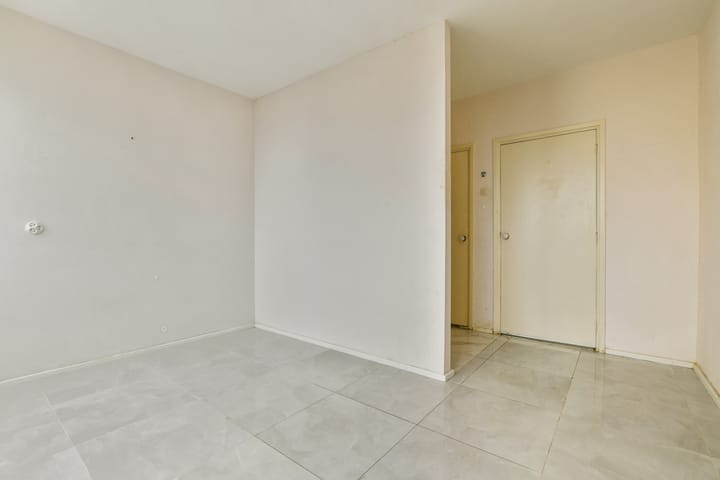 Photo 20 of Burgemeester van Alphenstraat 59-F6