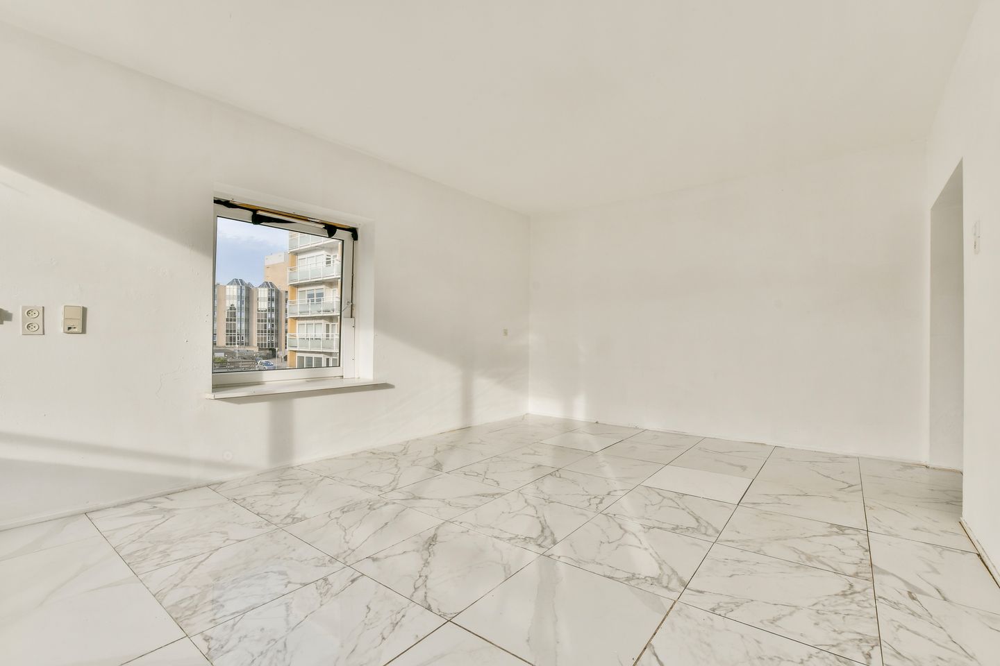 Photo 10 of Burgemeester van Alphenstraat 59-F6