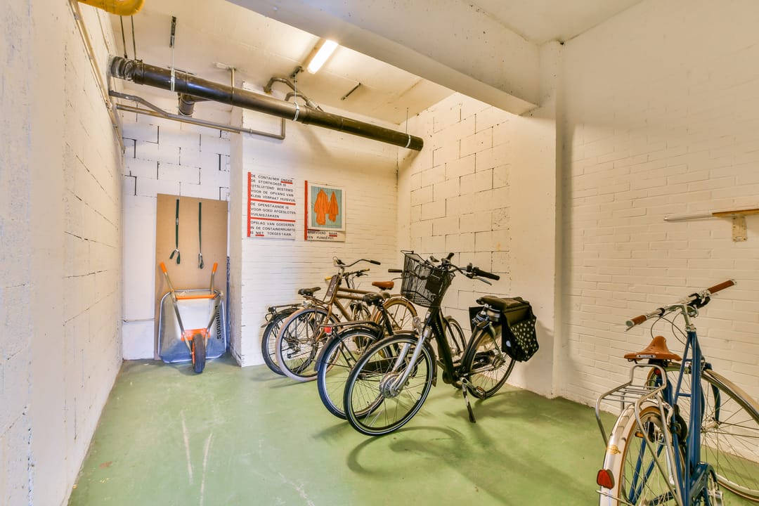 Photo 23 of Burgemeester van Alphenstraat 59-F6