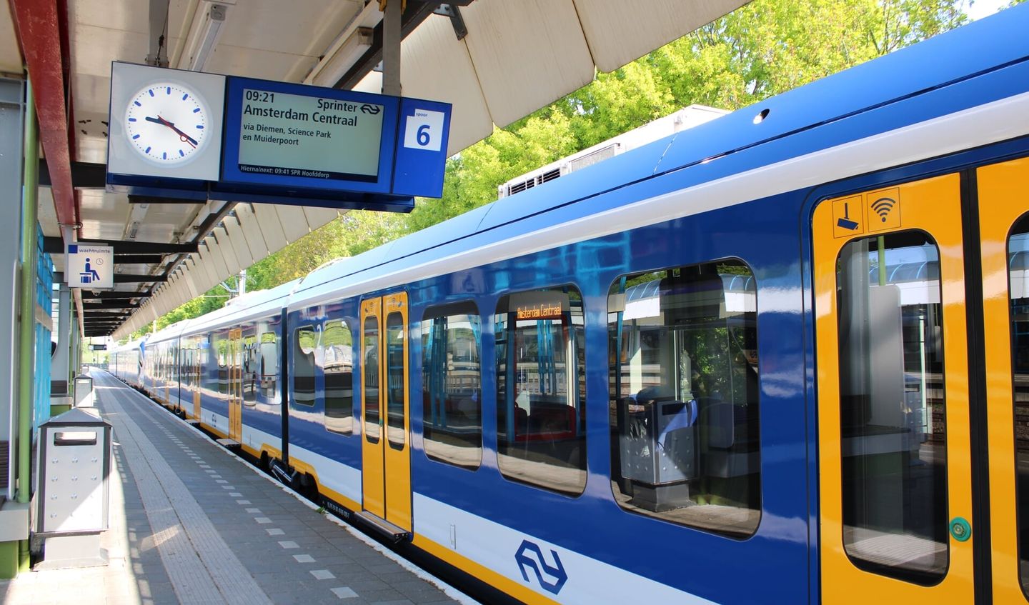 View photo 5 of Stationsplein 28