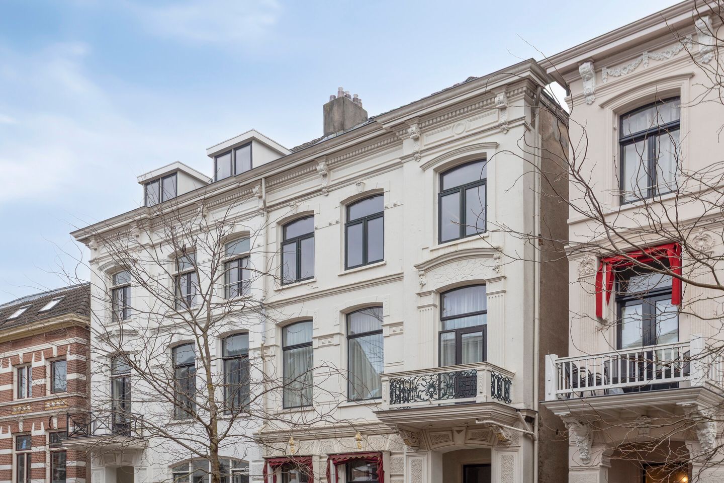 Photo 1 of Emmastraat 43-A