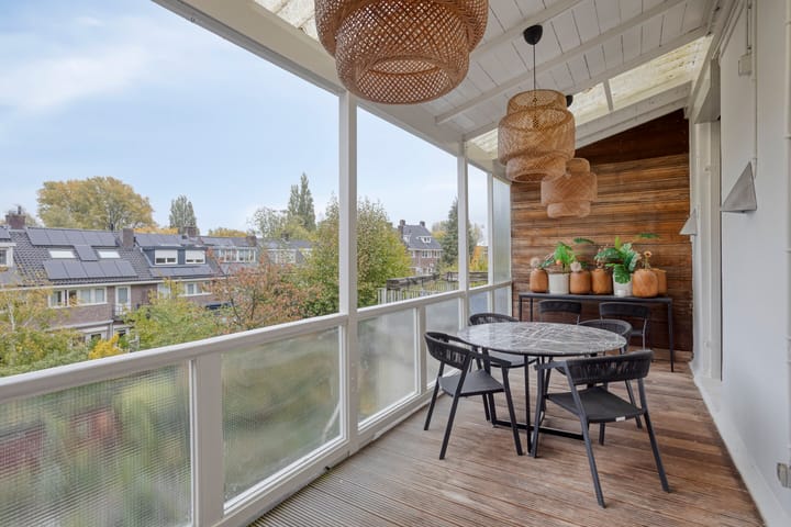 Photo 4 of Emmastraat 43-A