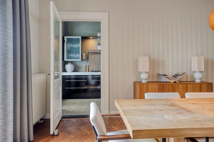 Photo 19 of Emmastraat 43-A