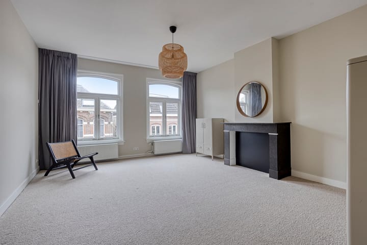 Photo 30 of Emmastraat 43-A