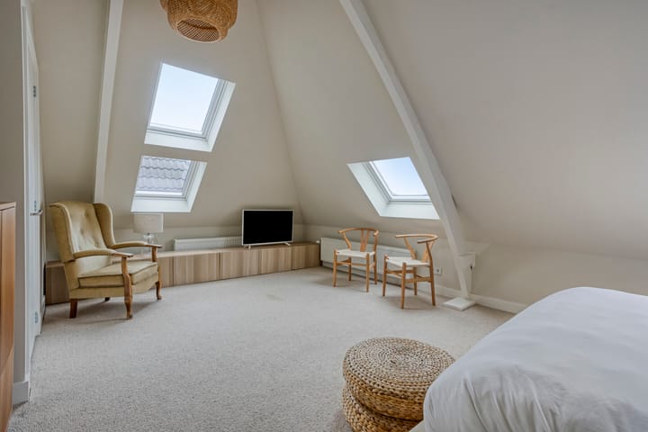 Photo 38 of Emmastraat 43-A