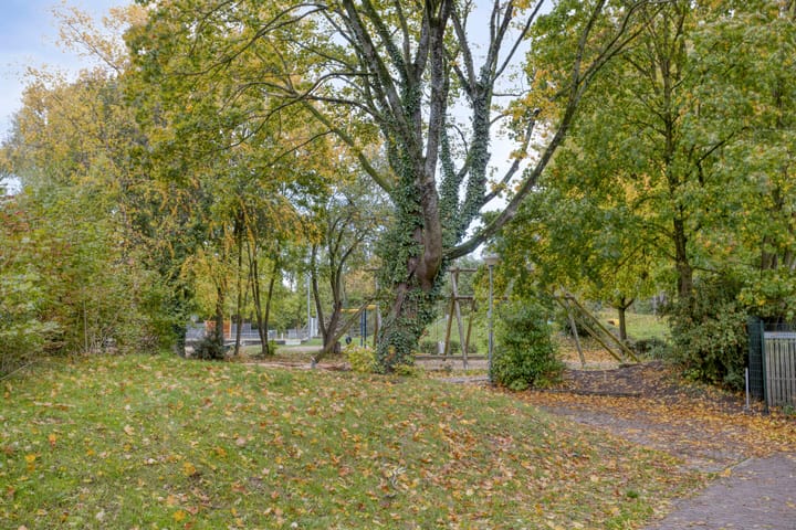 Photo 42 of Emmastraat 43-A