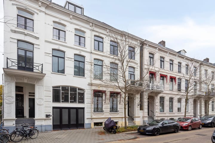 Photo 45 of Emmastraat 43-A