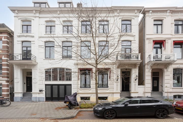 Photo 47 of Emmastraat 43-A