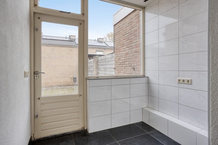 Photo 15 of van den Kerkhoffstraat 15