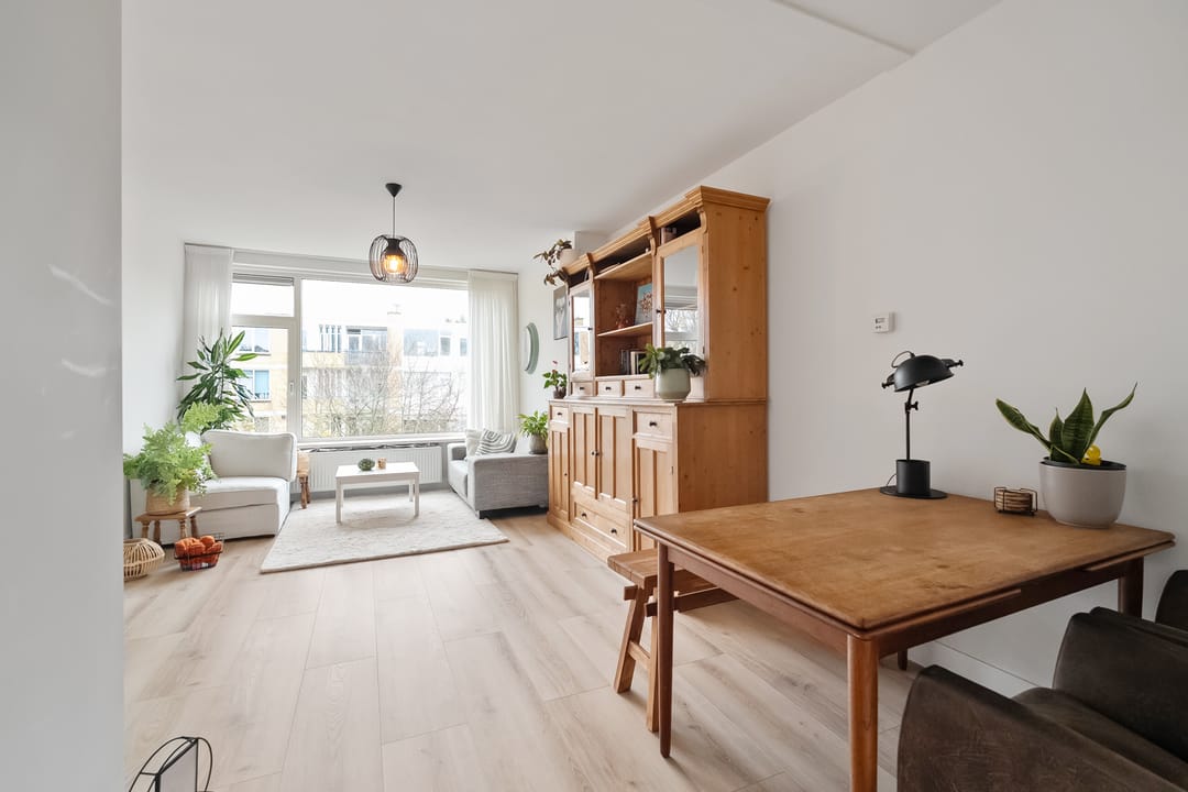 Photo 11 of Van Ostadelaan 140