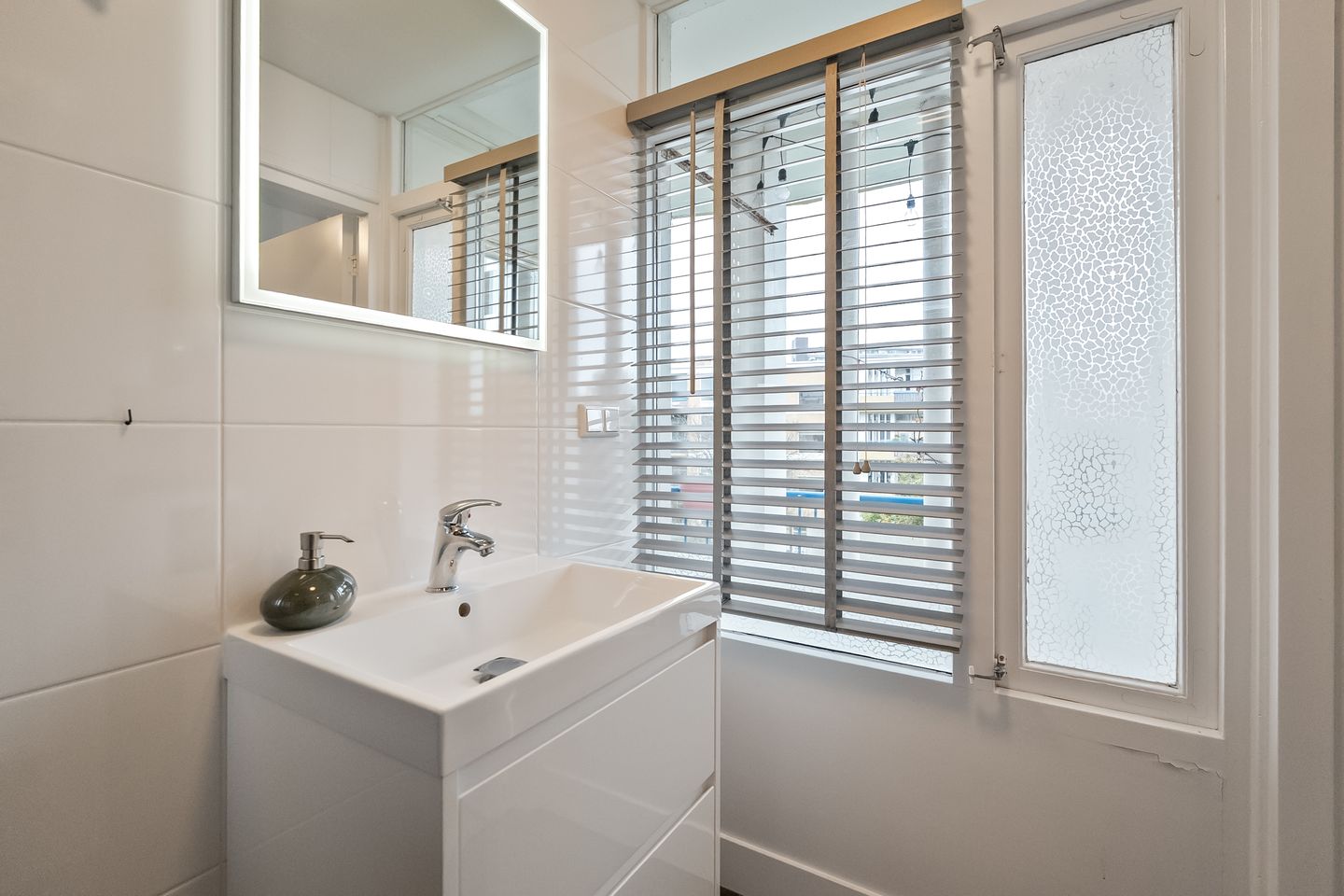 Photo 19 of Van Ostadelaan 140