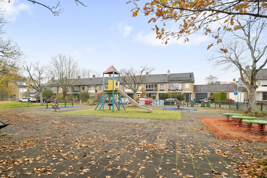 Photo 32 of Van Ostadelaan 140