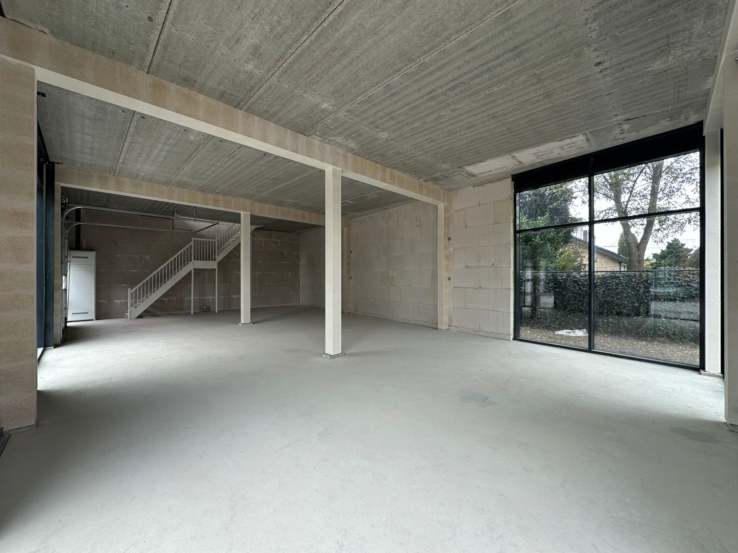 Bekijk foto 2 van Nieuwe Bredase Baan 10-A