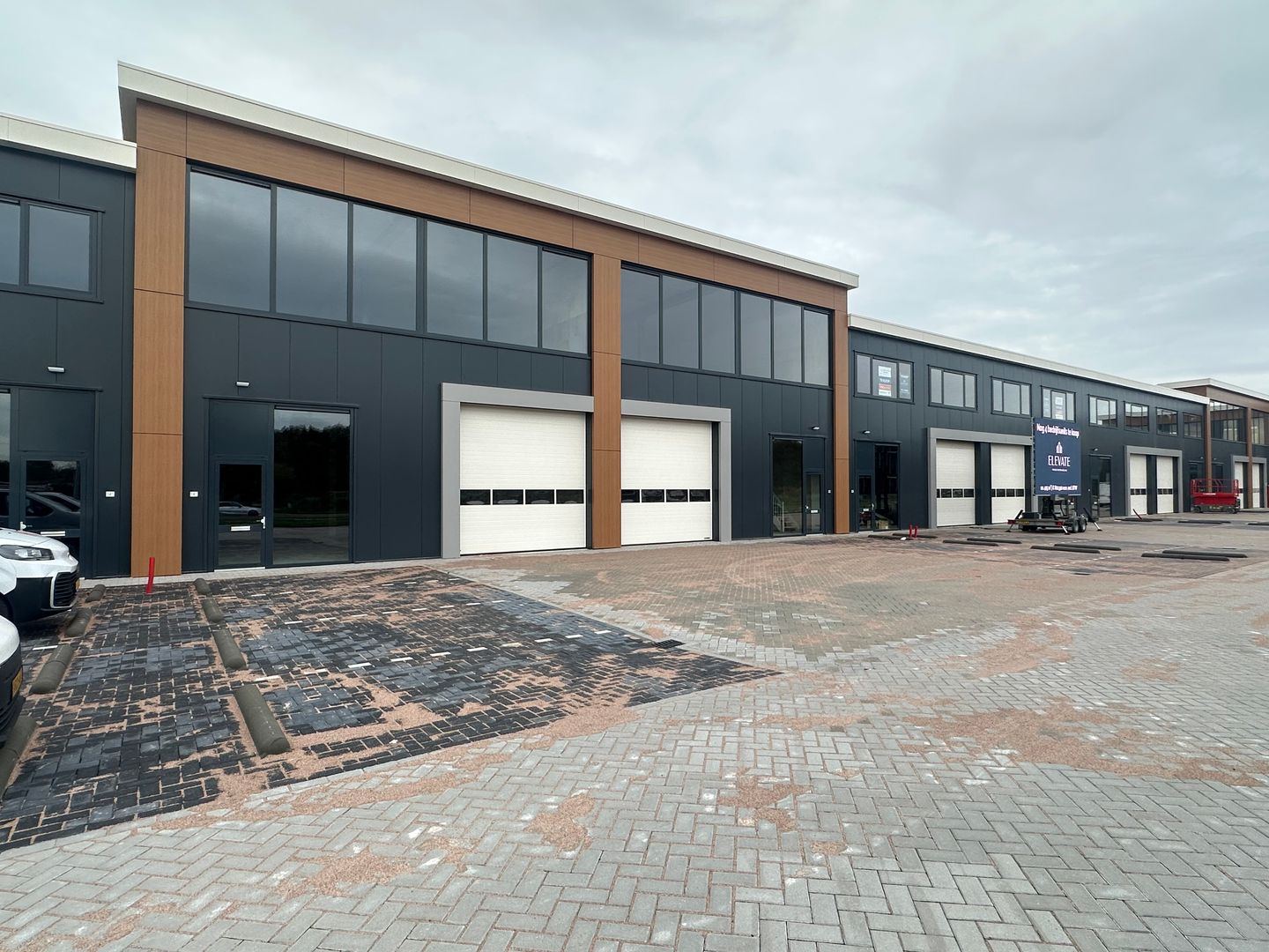 Bekijk foto 1 van Nieuwe Bredase Baan 14-H