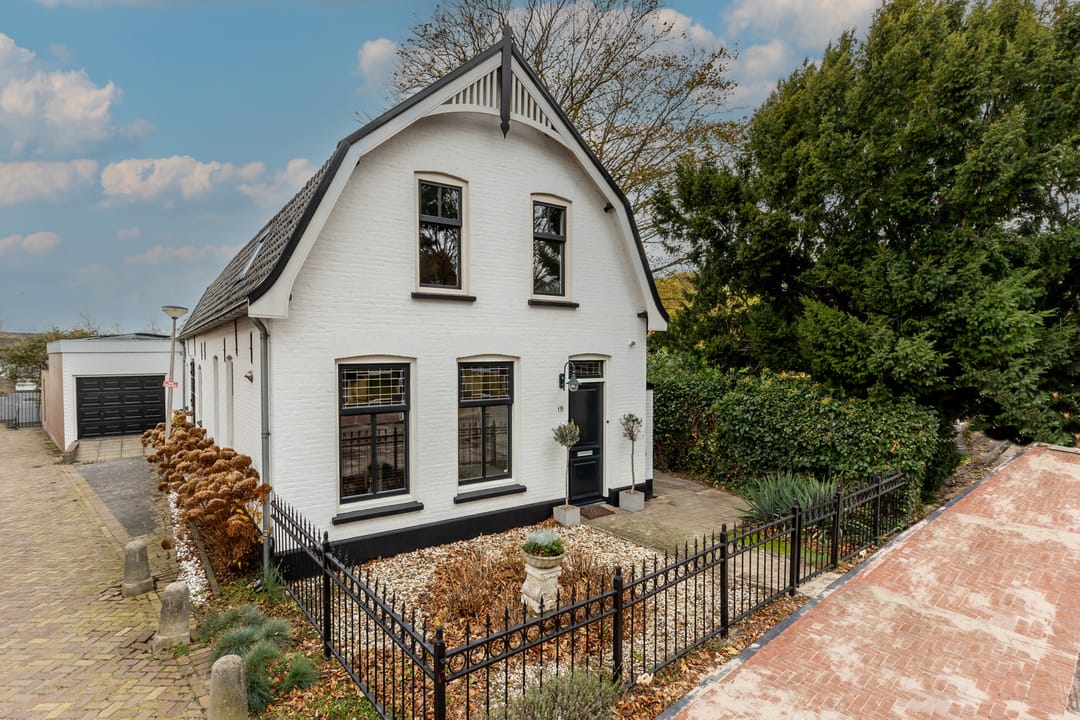 Photo 1 of Kerkplein 10