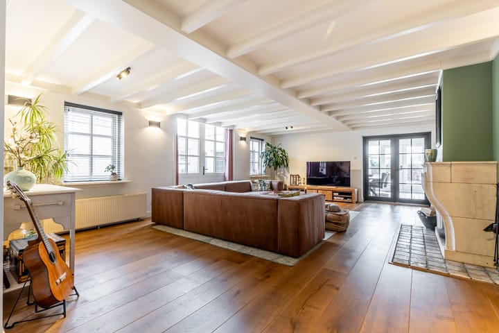 Foto 15 van Kerkplein 10