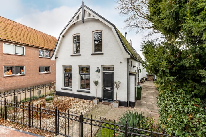 Foto 39 van Kerkplein 10