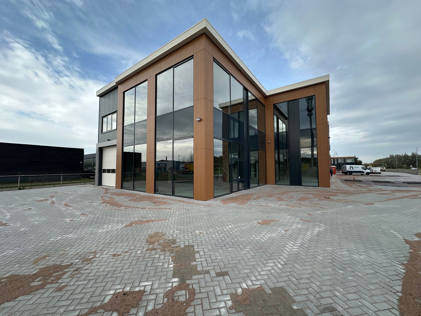 View photo 1 of Nieuwe Bredase Baan 14-P