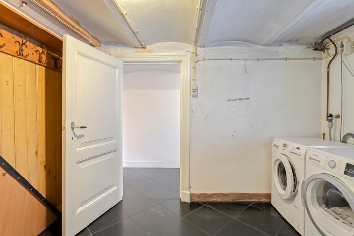 Photo 35 of J H Tromp Meestersstraat 13