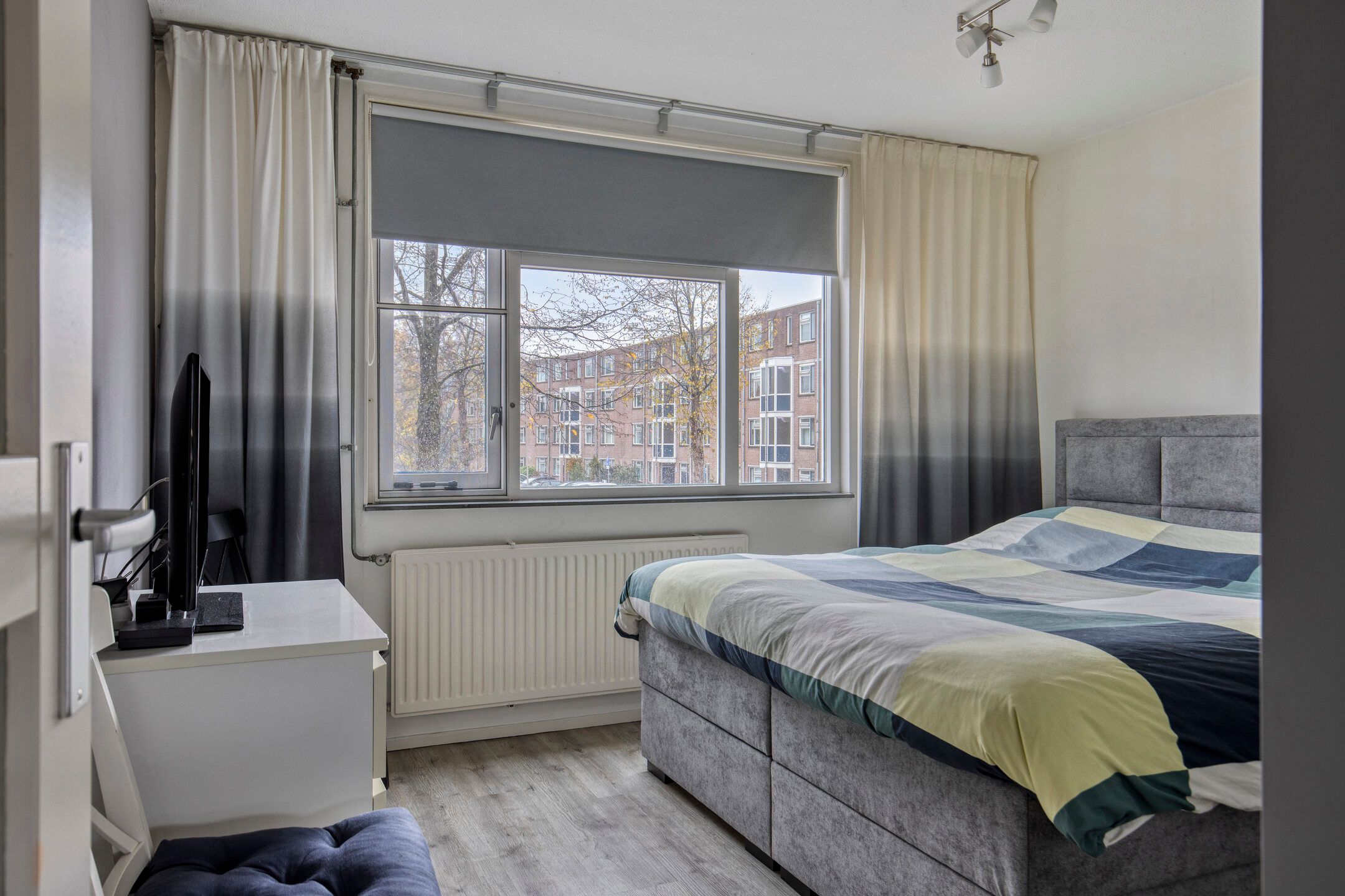 Photo 21 of Wever 40