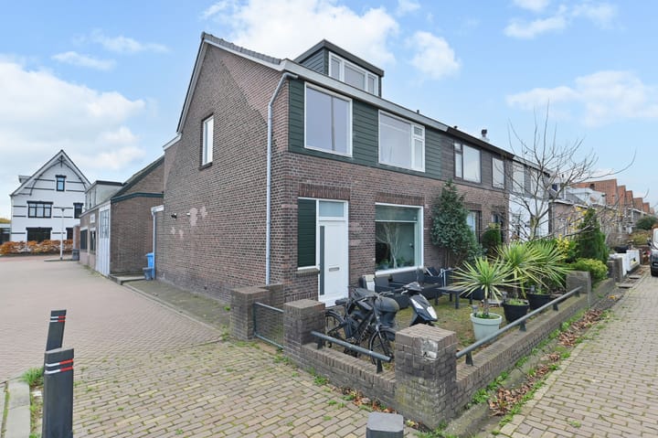 Photo 35 of Delftsestraatweg 79