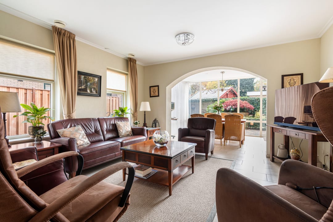 Photo 2 of Hogewal 10