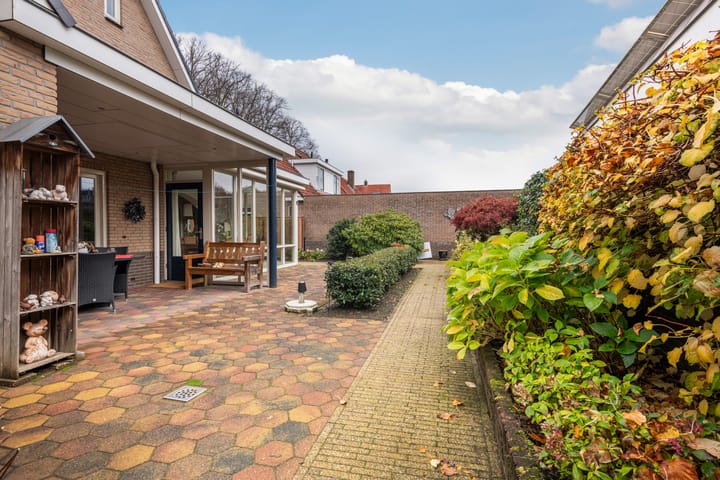 Photo 44 of Hogewal 10