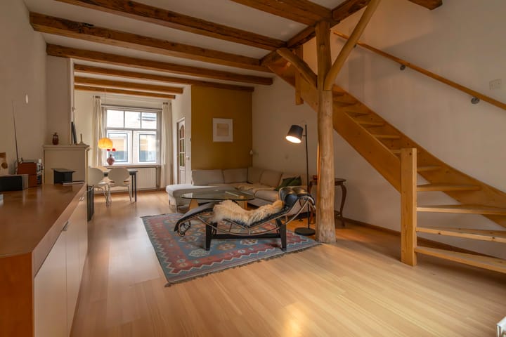 Foto 2 van Manhuisstraat 34