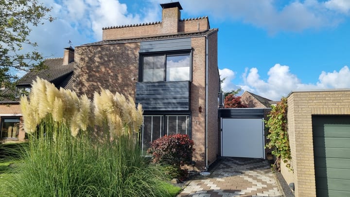 Photo 4 of Beemke 13