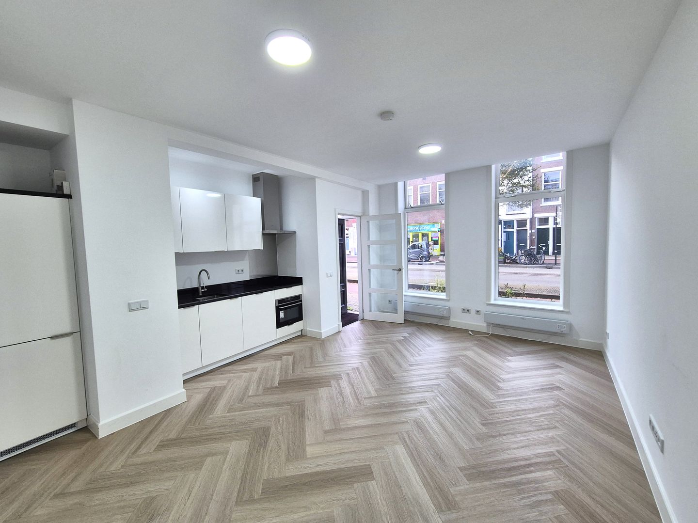 Bekijk foto 3 van Amsterdamse Veerkade 5