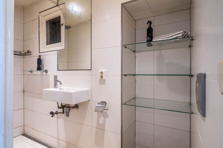 Foto 12 van Romeinsarmsteeg 5-B