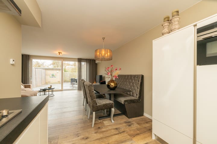 Photo 15 of H. Roland Holstweg 29