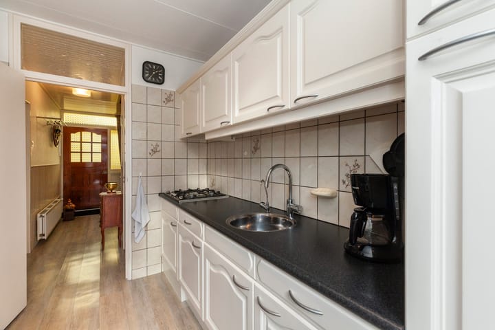 Photo 16 of Juliana van Stolbergstraat 34