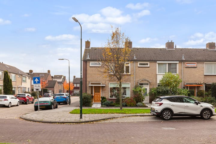 Photo 39 of Juliana van Stolbergstraat 34