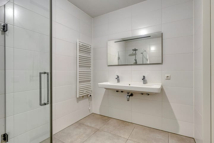 Foto 24 van Perzikweg 130